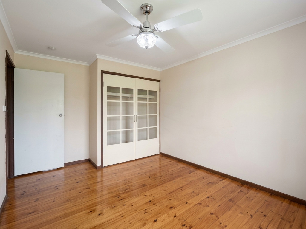 7 Thora Street, Crestmead QLD photograph