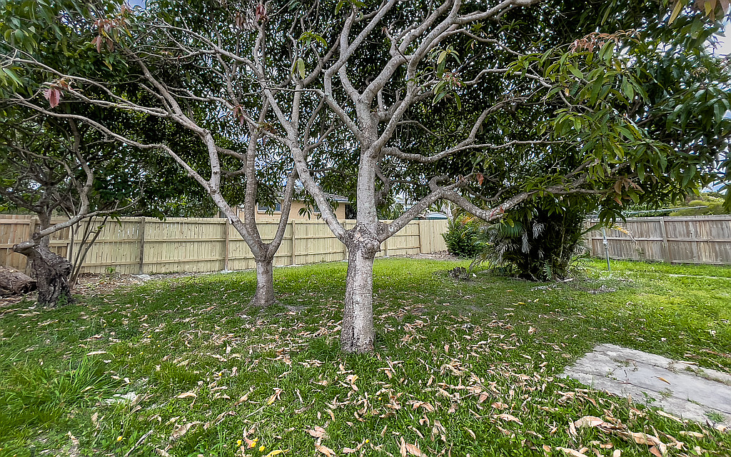 1/4 Garden Avenue, Woodridge QLD photograph