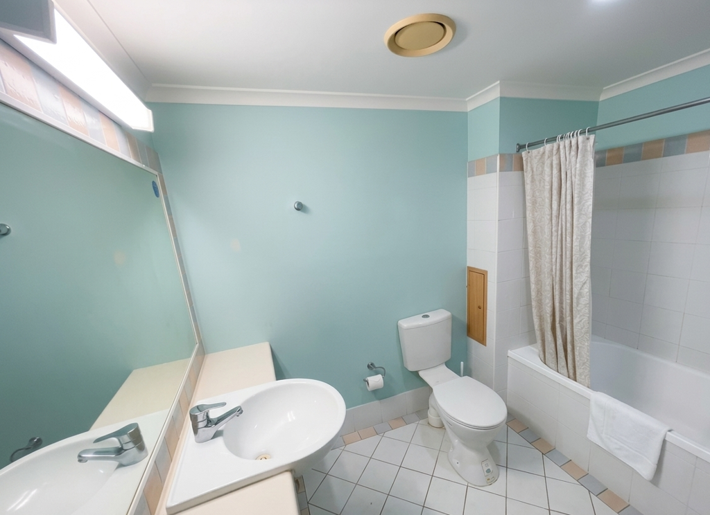 102B/1 Paradise Island Drive, Surfers Paradise QLD photograph