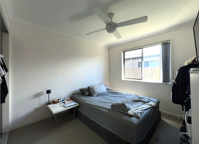 2/3 Lynette Street, Kallangur QLD photograph