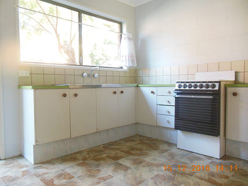 2/6 Heather Street, Logan Central QLD photograph