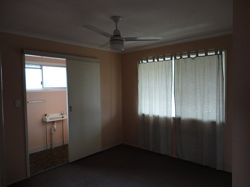 6 Bates Street, Springwood QLD photograph