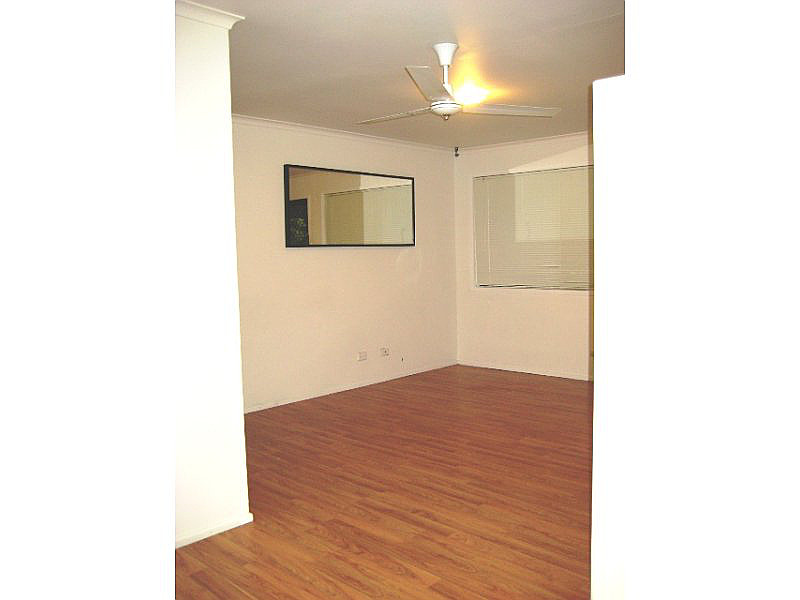 16/28 Defiance Road, Logan Central QLD photograph