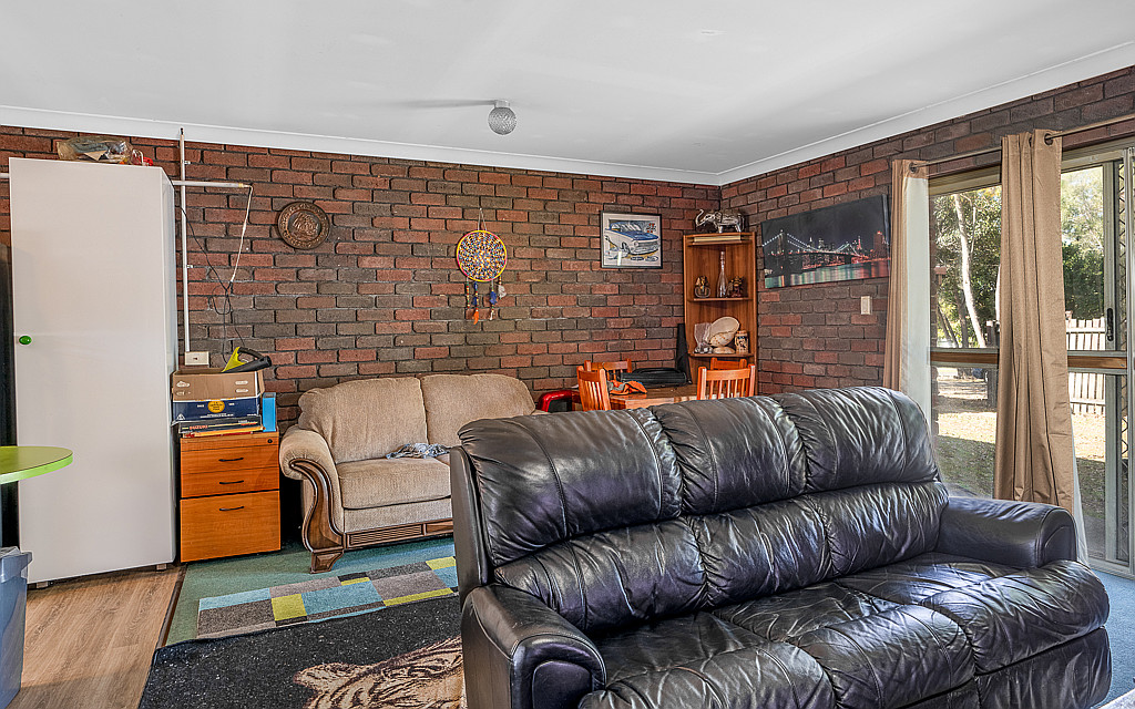 16 Monarch Street, Slacks Creek QLD photograph