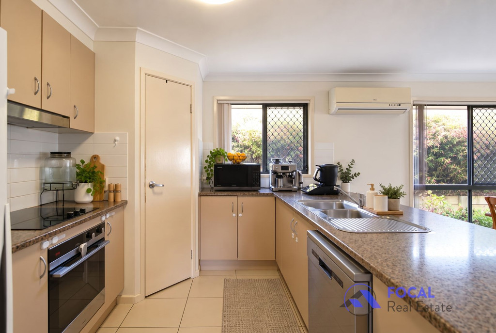 28 Daisy Street, Springfield Lakes QLD photograph
