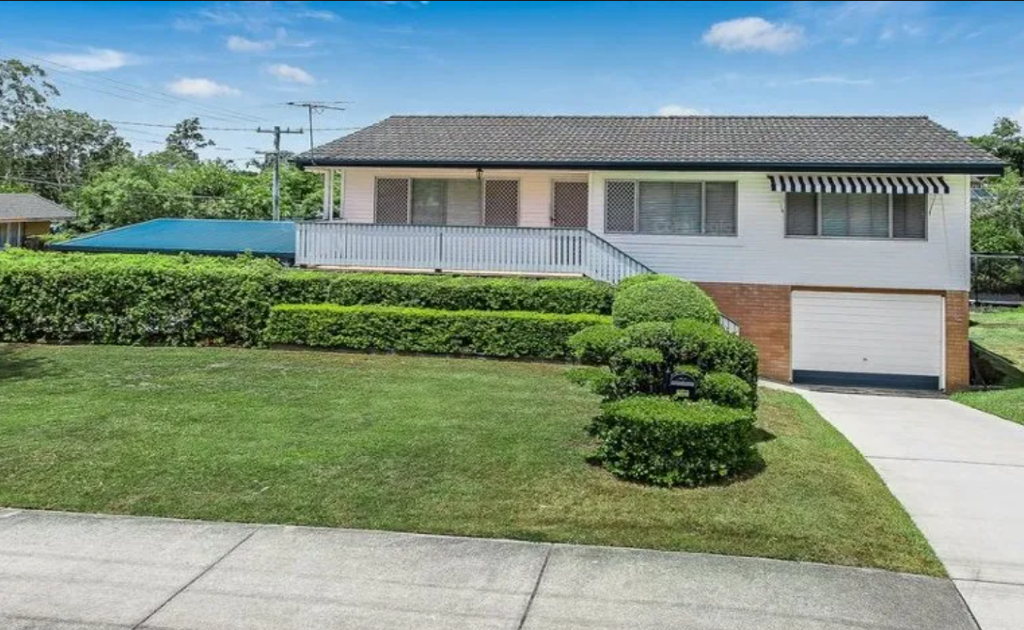 11 Cobbity Crescent, Arana Hills QLD