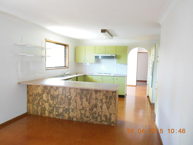 12 Cinderella Drive, Springwood QLD photograph