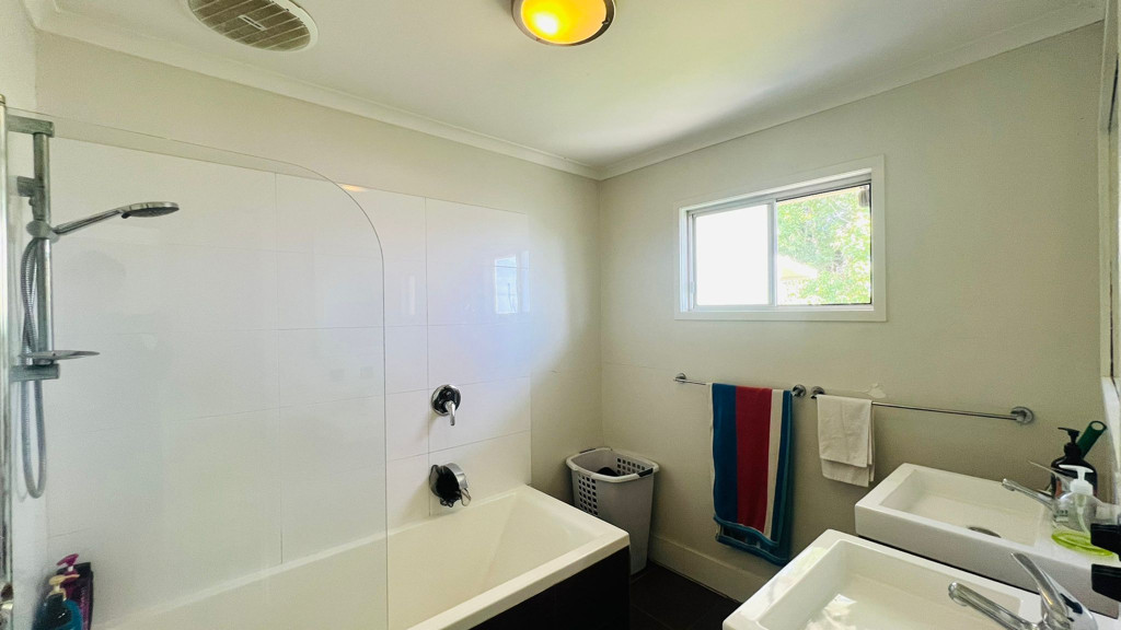 3 Dahlia Street, Daisy Hill QLD photograph