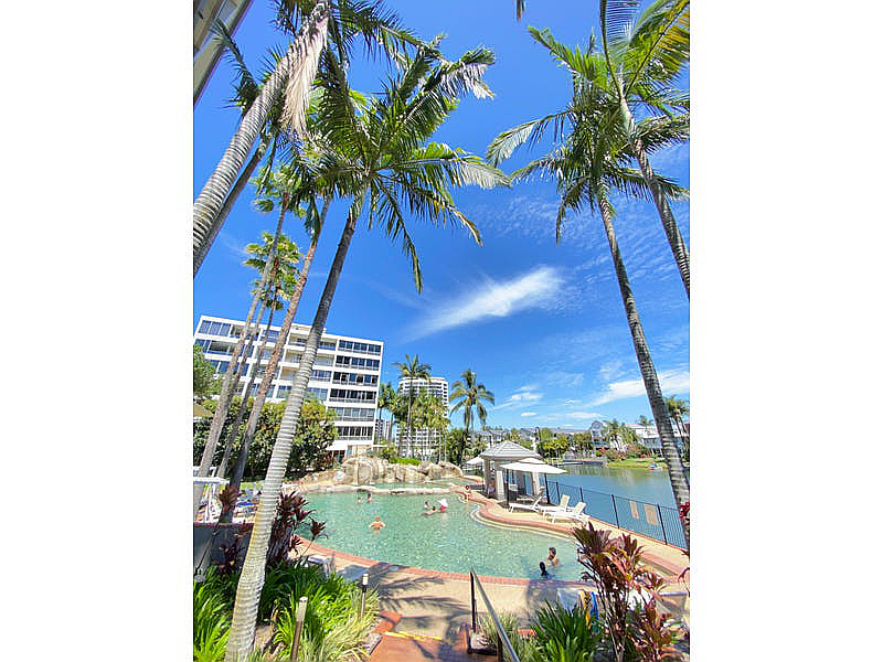 102A/102A 1 Paradise Island Drive, Surfers Paradise QLD photograph