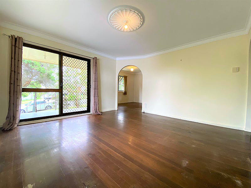 8 Mullen Street, Woodridge QLD photograph
