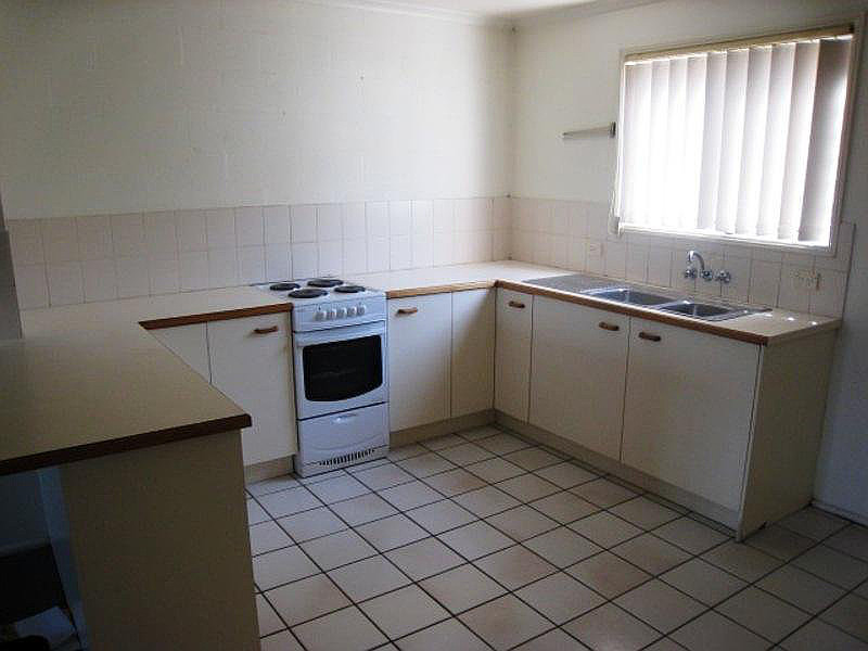 4/32 Lindsay Street, Bundamba QLD photograph
