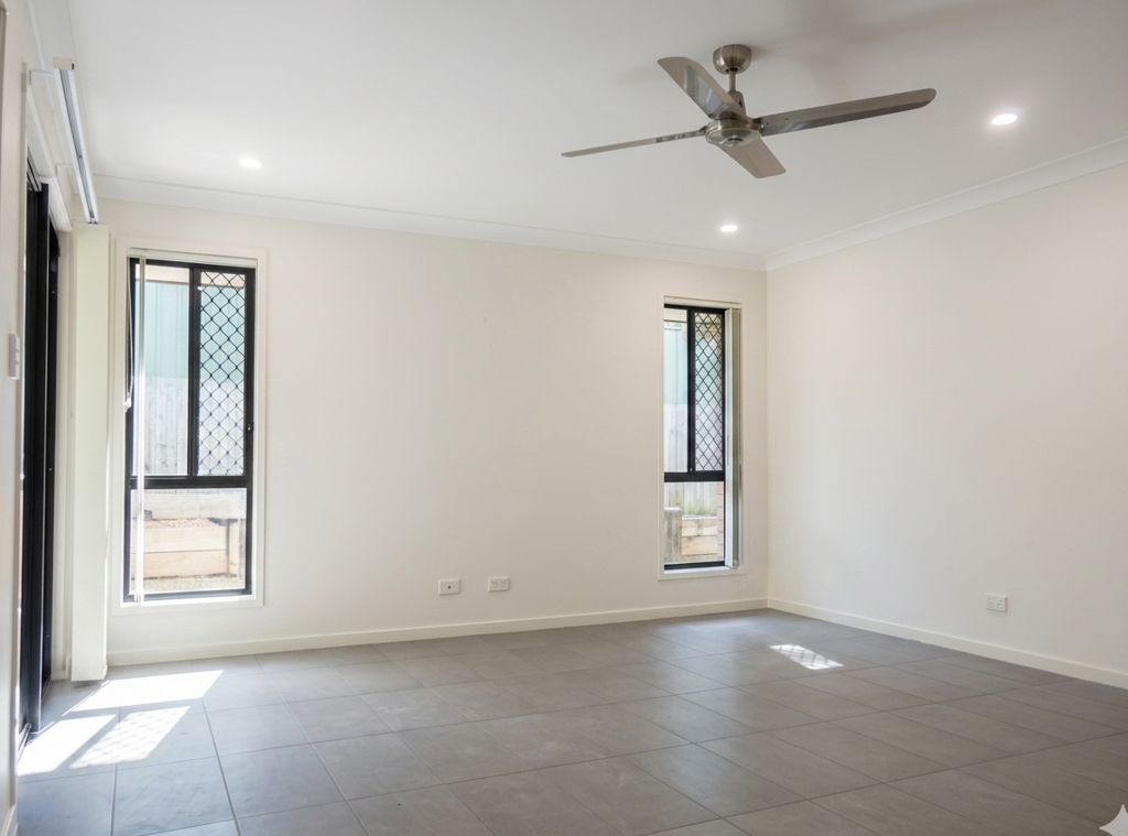 2/160 Compton Road, Woodridge QLD photograph