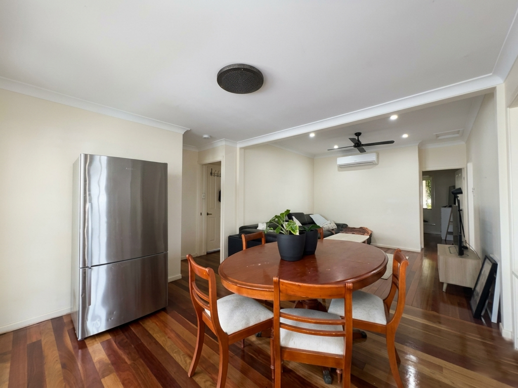 39 Plimsoll Street, Greenslopes QLD photograph