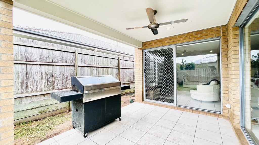 1/73 Burnett Drive, Holmview QLD photograph