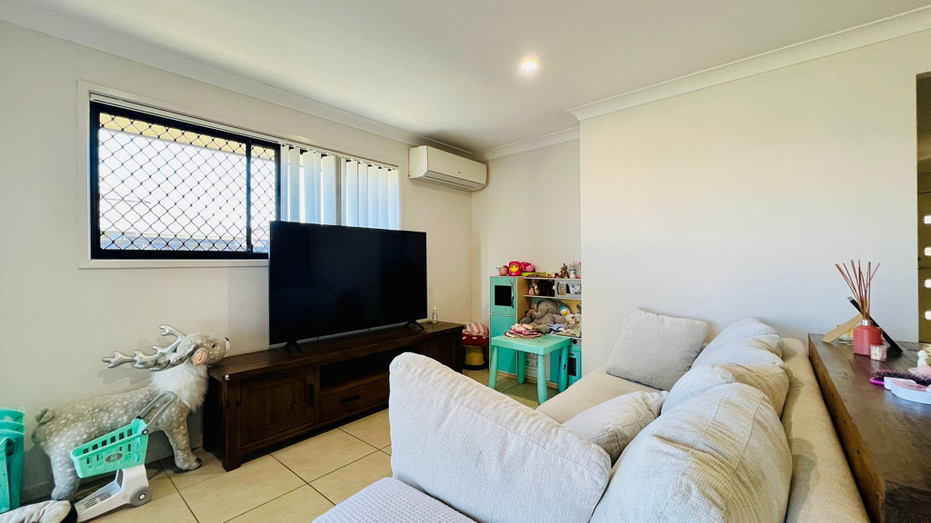 27 Basalt Street, North Lakes QLD photograph