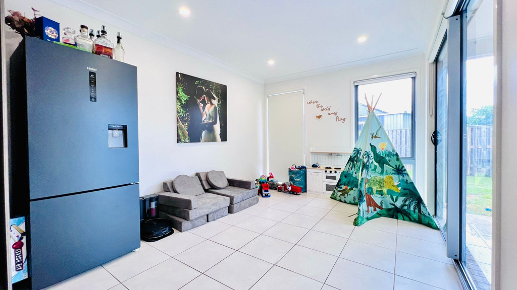 1/73 Burnett Drive, Holmview QLD photograph