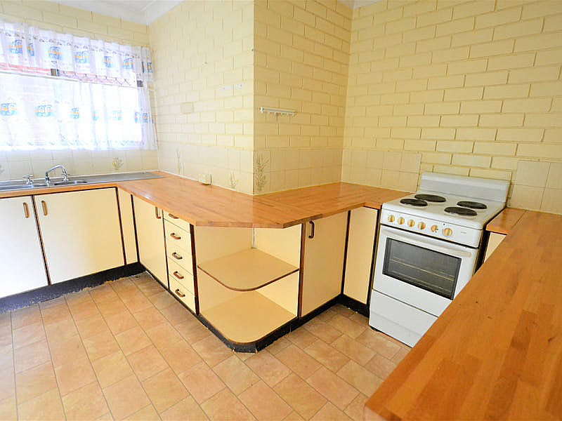 2/335 Kingston Road, Logan Central QLD photograph