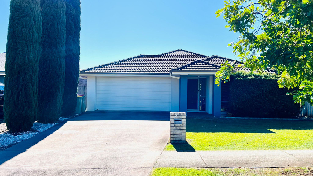 25 Stradbroke Street, Redland Bay QLD