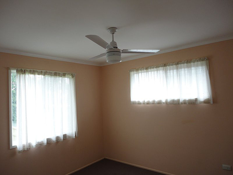 6 Bates Street, Springwood QLD photograph