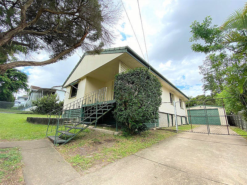8 Mullen Street, Woodridge QLD
