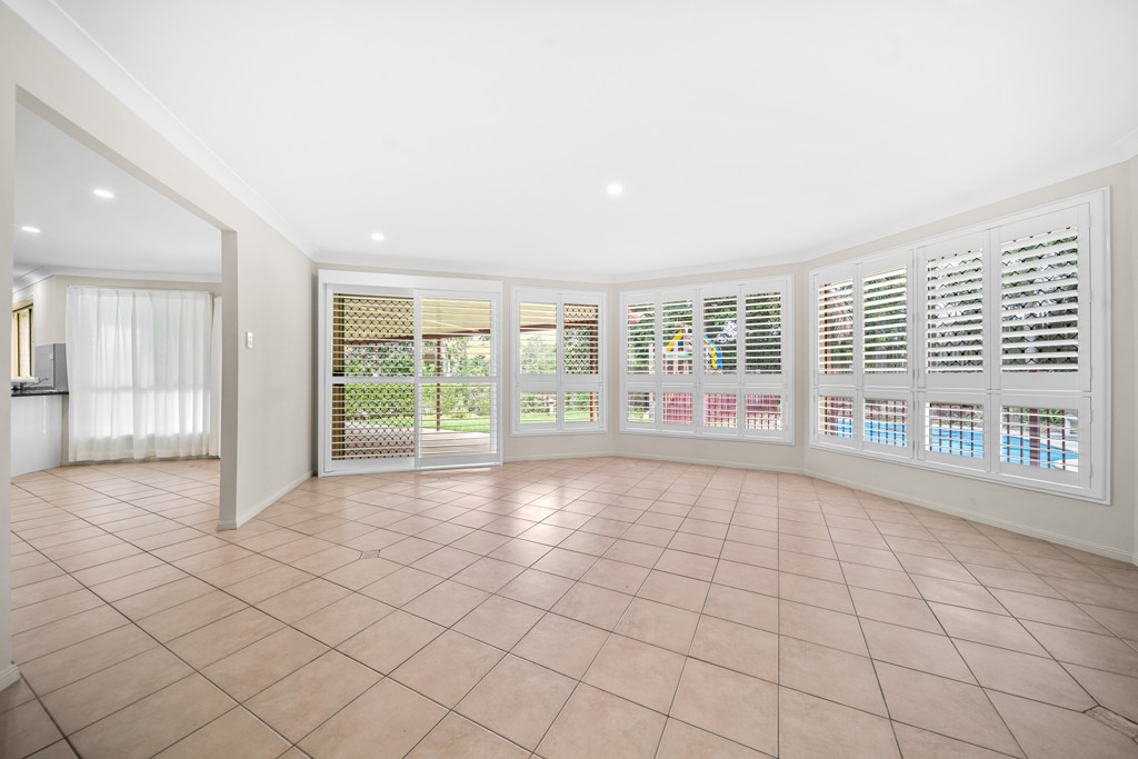 4 Drysdale Close, Mackenzie QLD photograph