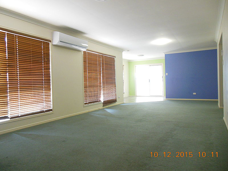 10 Matilda Way, Calamvale QLD photograph