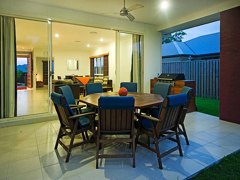 44 Peregrine Crescent, Coomera QLD photograph