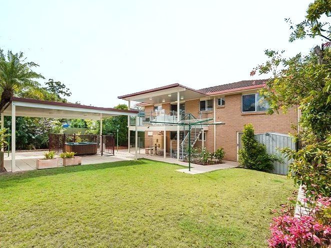 26 Trevelloe Street, Rochedale South QLD photograph