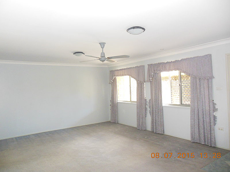 22 Whitfield Street, Springwood QLD photograph