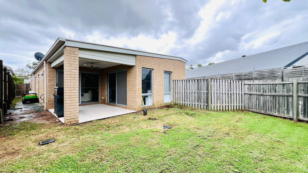 1/73 Burnett Drive, Holmview QLD photograph