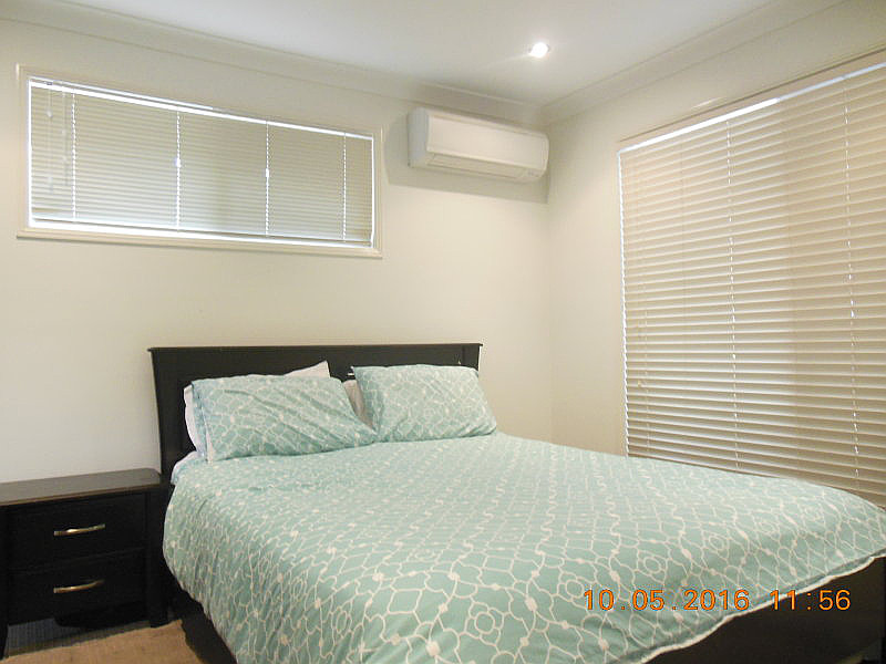9 Neiwand Street, Calamvale QLD photograph