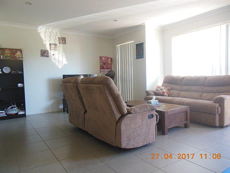 3/1 Conjola Lane, Waterford QLD photograph