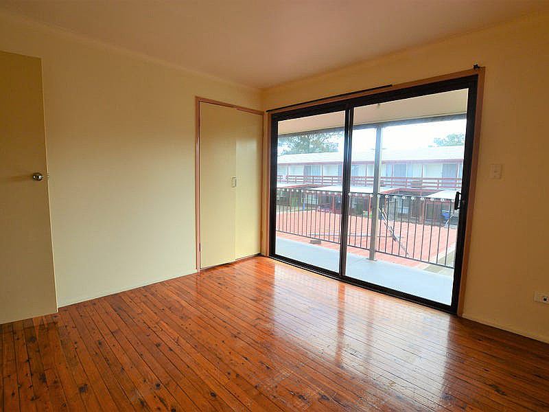 1/6 Heather Street, Logan Central QLD photograph