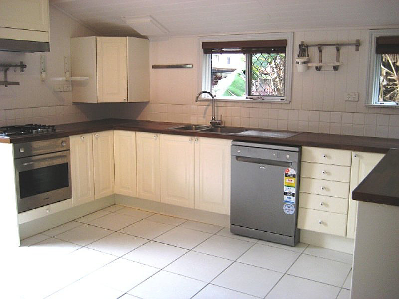 3 Carnival Street, Loganlea QLD photograph