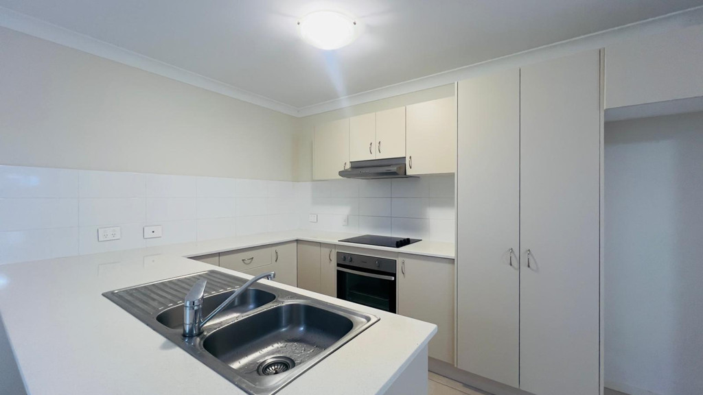 Unit A/54-56 Rosella Street, Loganlea QLD photograph