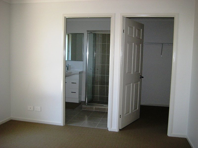 1A Schodel Street, Woodridge QLD photograph