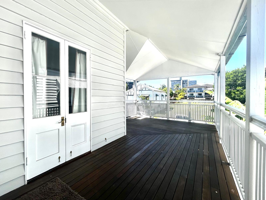 21 Salstone Street, Kangaroo Point QLD photograph
