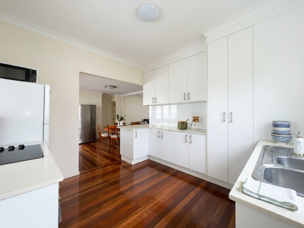 39 Plimsoll Street, Greenslopes QLD photograph
