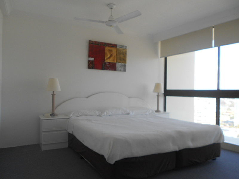 24D/72-80 The Esplanade, Surfers Paradise QLD photograph